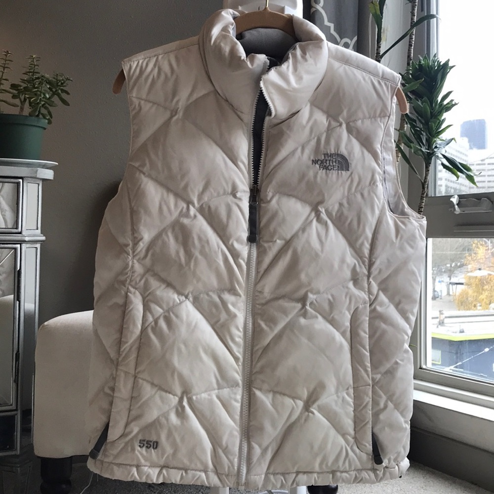The North Face 550 down puffy vest Women’s Medium